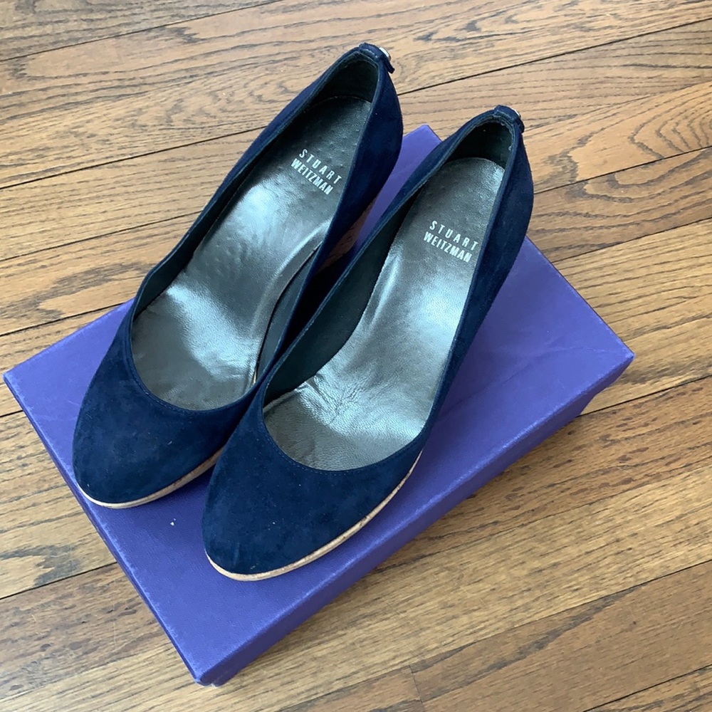 Beautiful Stuart Weitzman York wedges